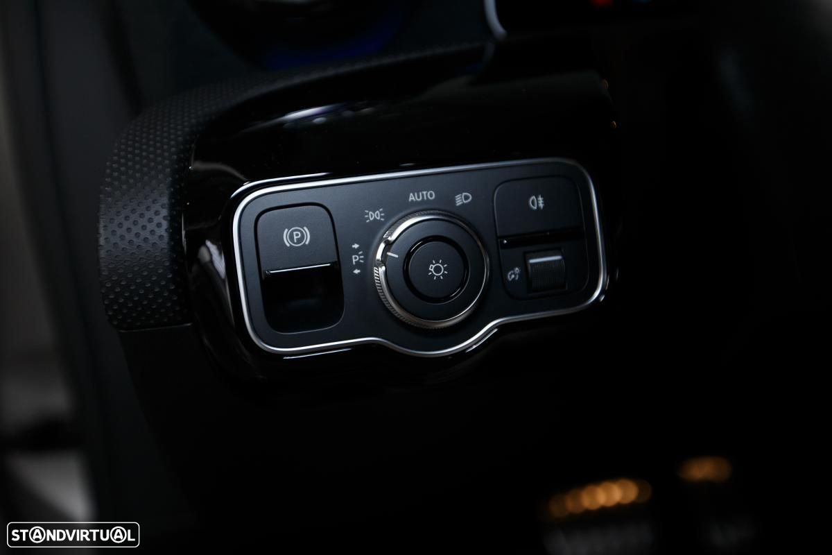 Mercedes-Benz A 180 - 16