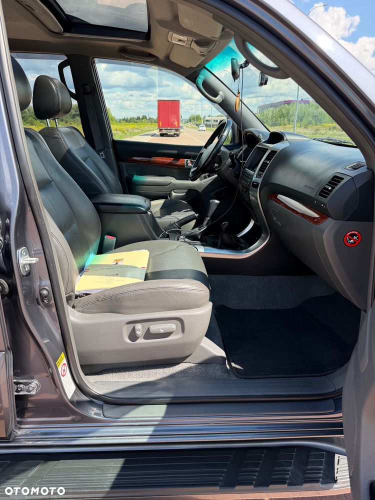 Toyota Land Cruiser 3.0 D Sol Navi Platinium - 21
