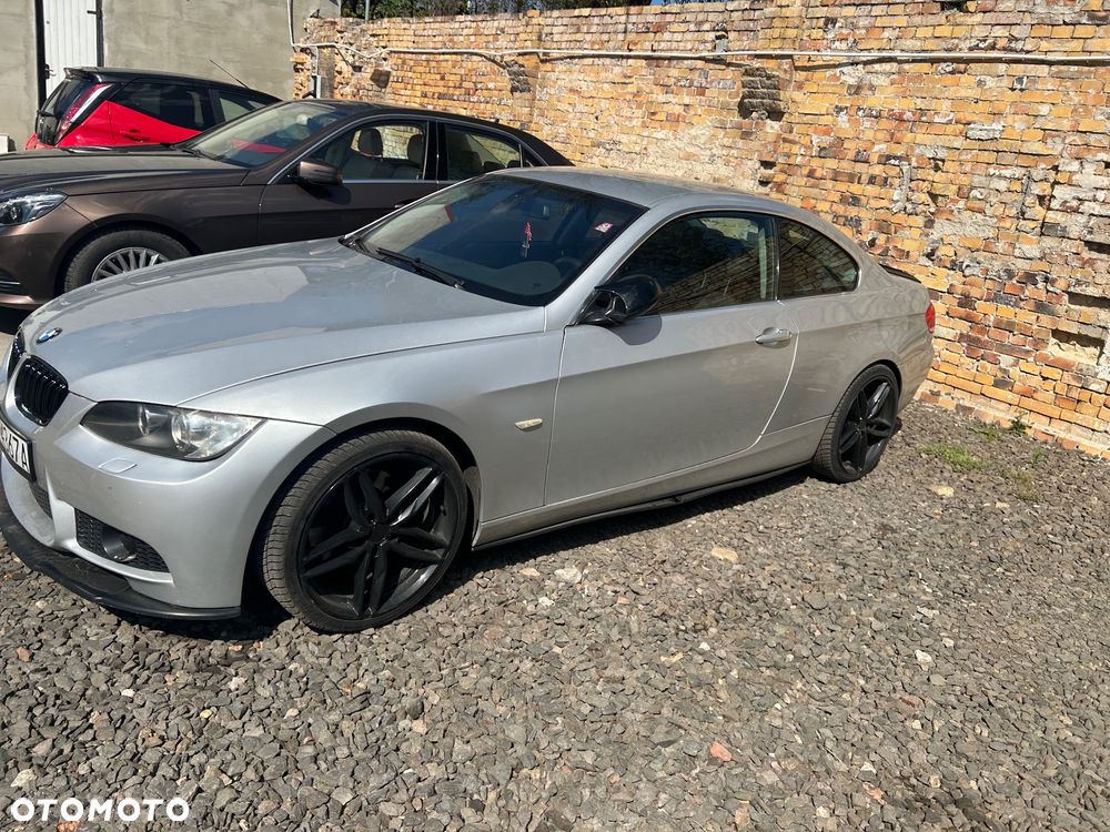 BMW Seria 3 325i - 12