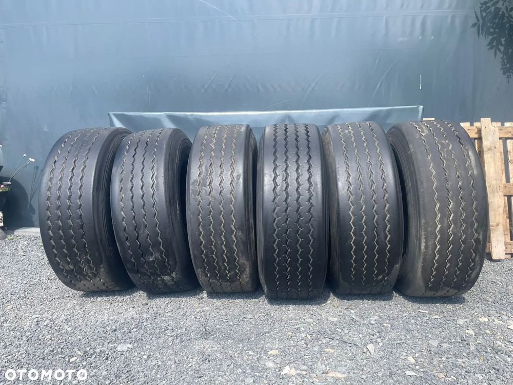 Komplet Opon 385/65/22,5 - 3
