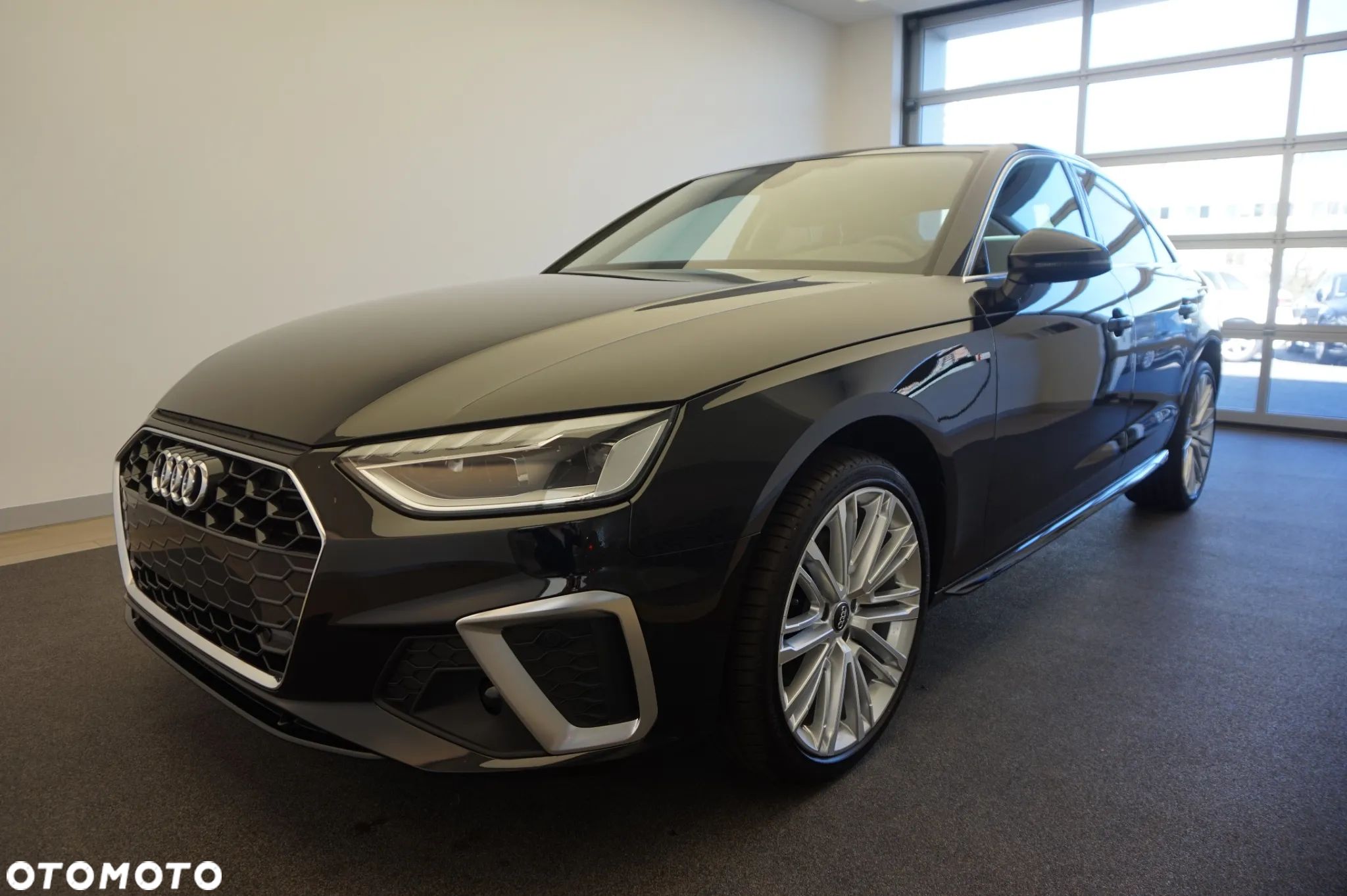 Audi A4 35 TFSI S tronic - 1