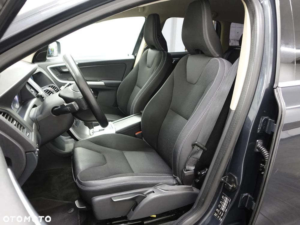 Volvo XC 60 - 22