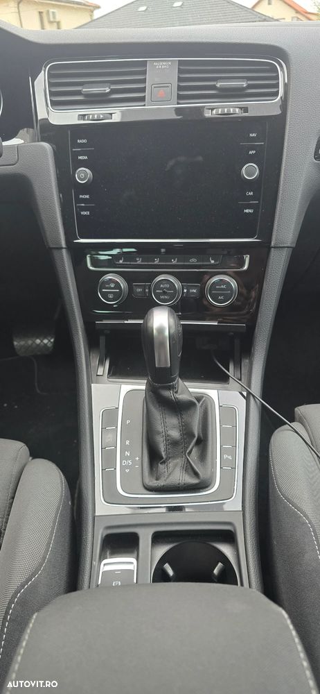 Volkswagen Golf 2.0 BlueTDI DSG Highline - 6