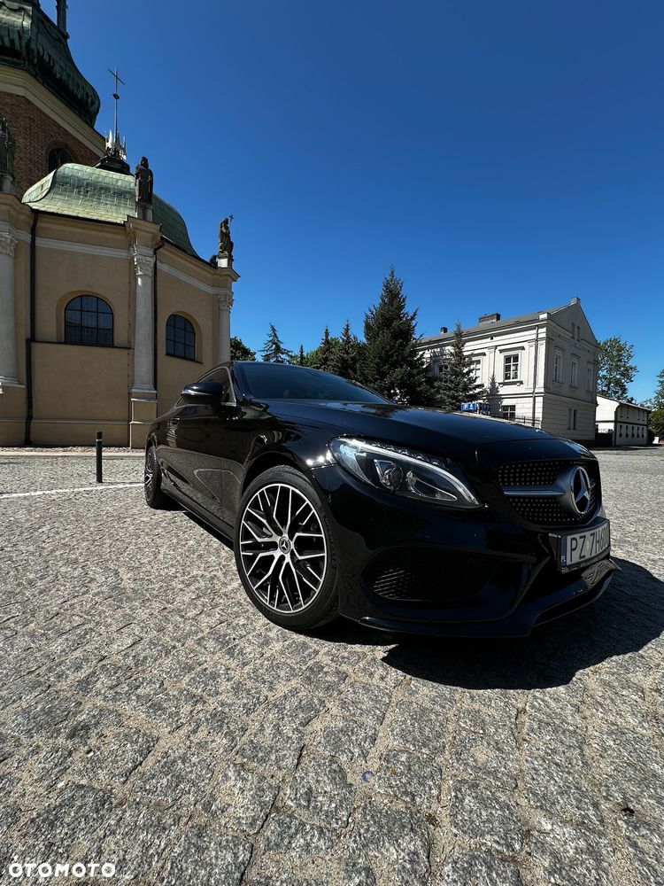 Mercedes-Benz Klasa C 300 9G-TRONIC - 2