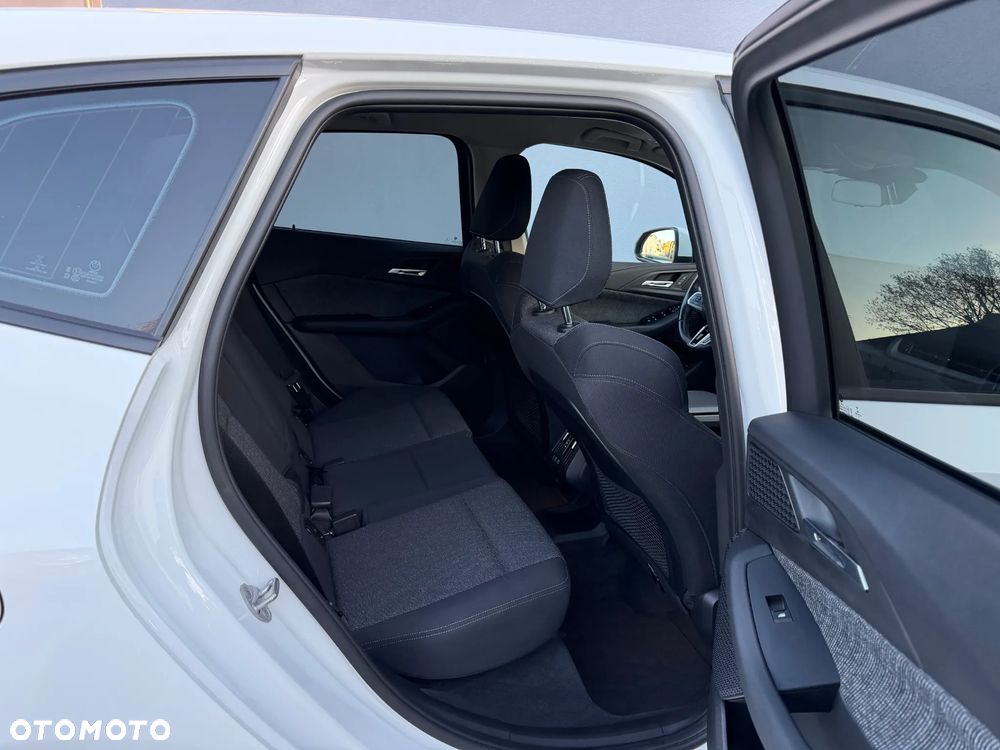 BMW Seria 2 218d - 10