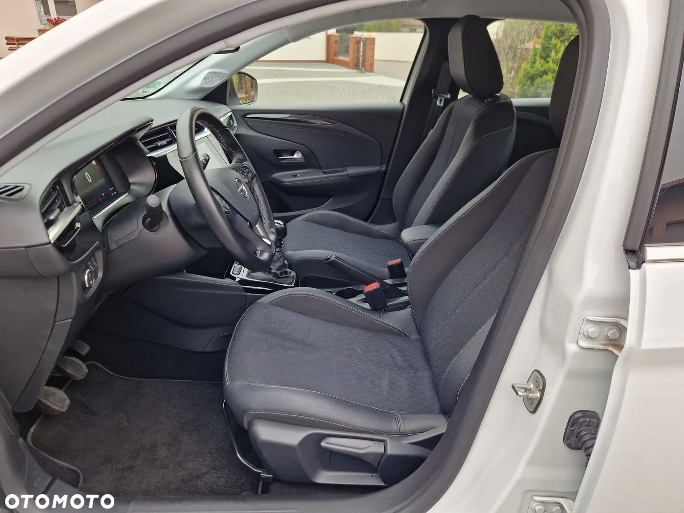 Opel Corsa 1.2 Direct Injection Turbo GS - 24