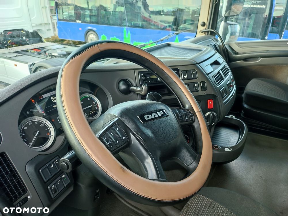 DAF XF 460 FT / STANDARD / SUPER SPACE CAB / AUTOMAT / - 18