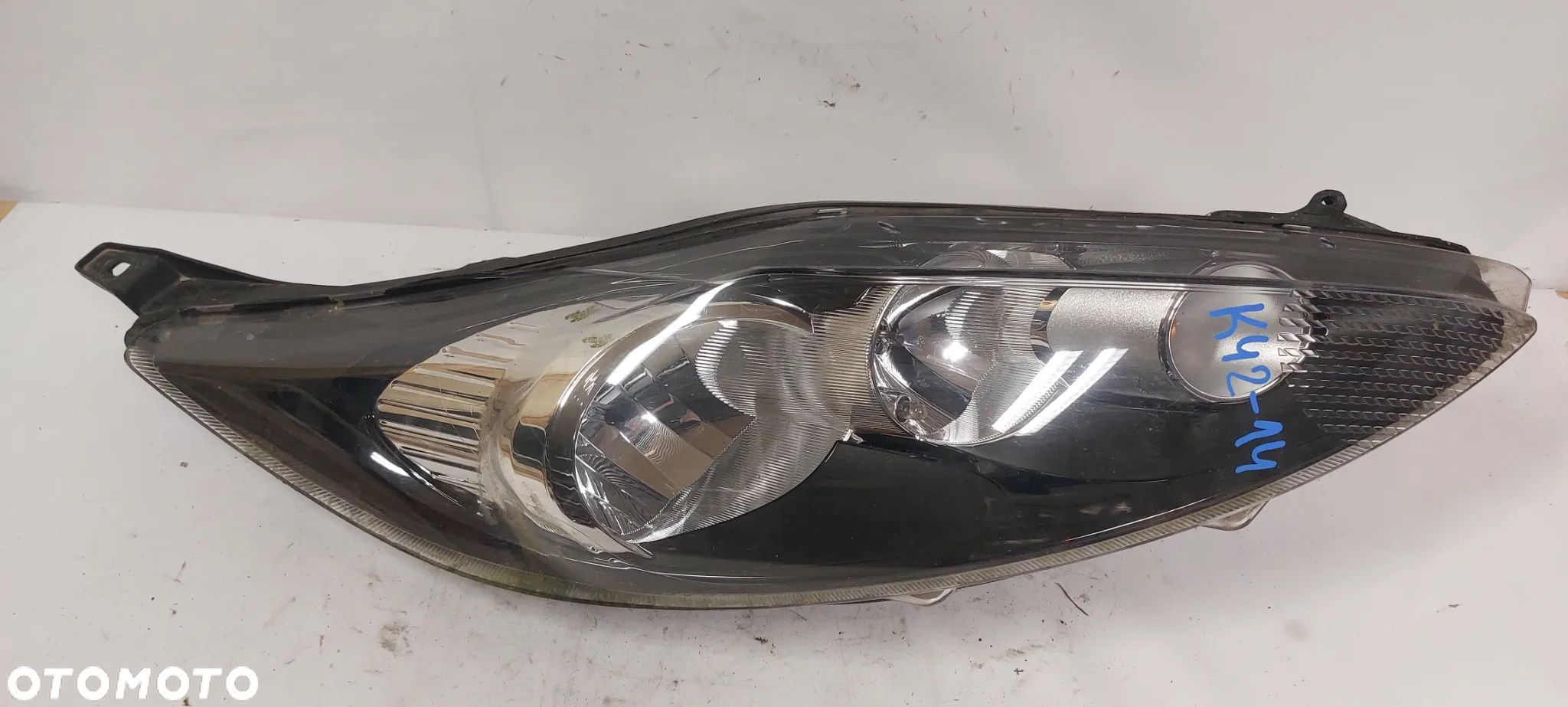 .  LAMPA PRZOD PRZEDNIA PRAWA FORD FIESTA MK7 - 1