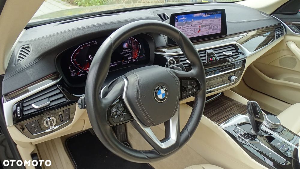 BMW Seria 5 520d xDrive Luxury Line - 8