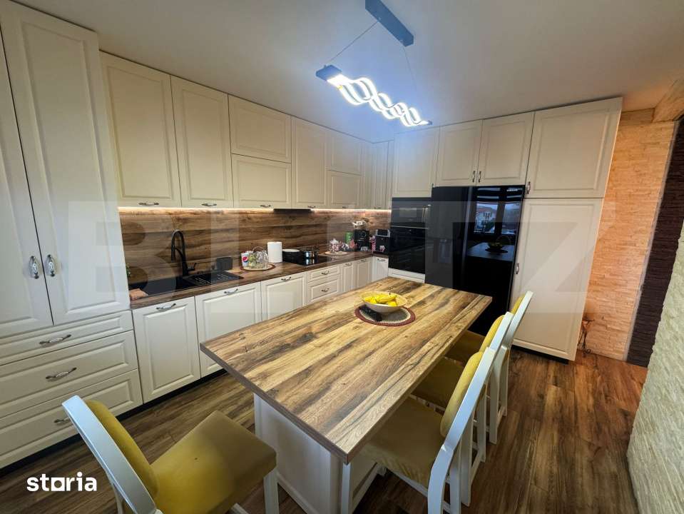 Apartament cu 4 camere de vanzare, 133 mp, zona Careiului — fotografia 1