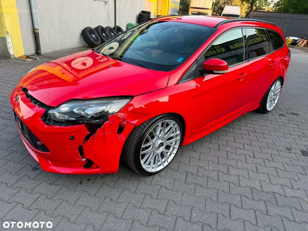 Ford Focus 2.0 EcoBoost ST mit Leder-Exclusiv-Paket - 4