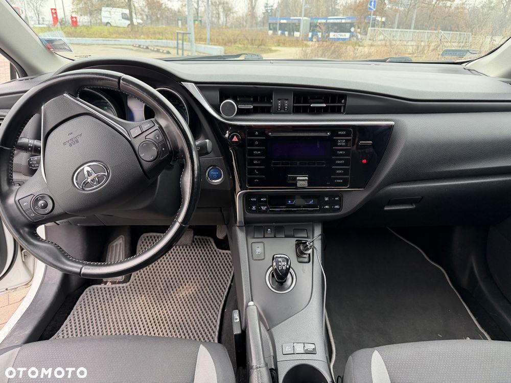 Toyota Auris Hybrid 135 Active - 10