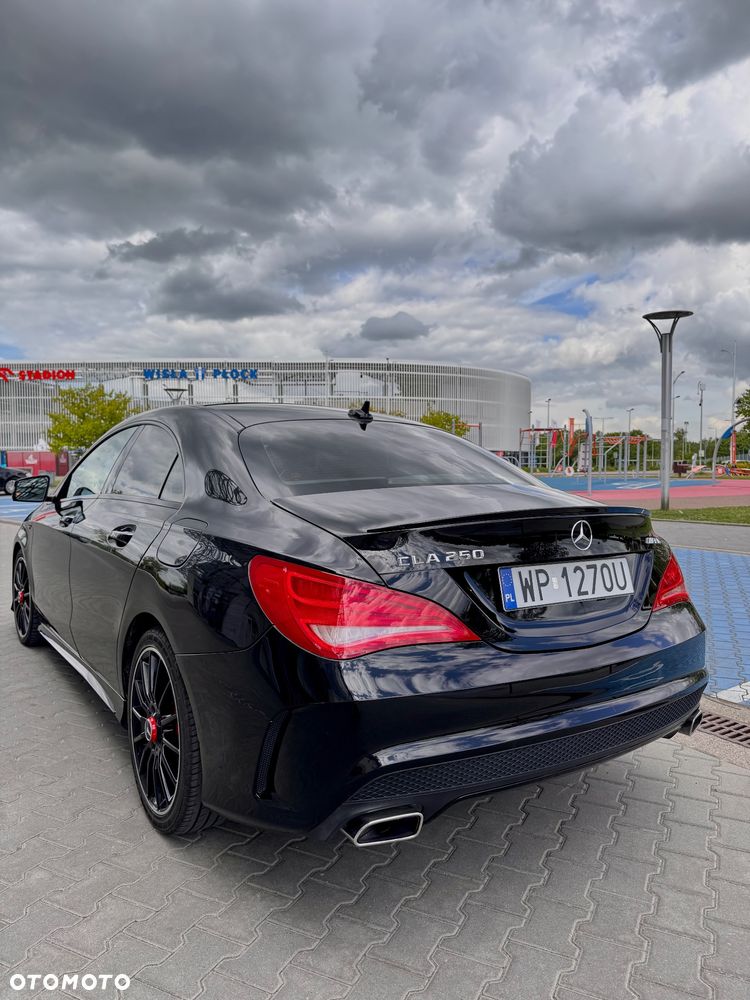 Mercedes-Benz CLA 250 4Matic 7G-DCT AMG Line - 4