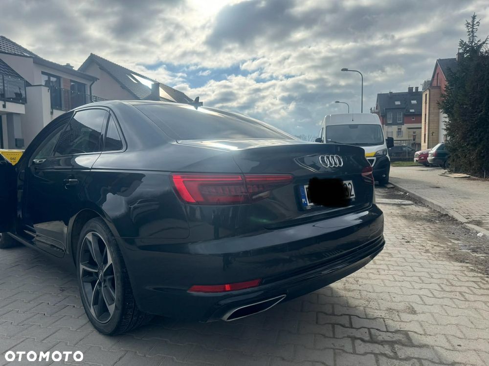 Audi A4 Limousine 40 TFSI S tronic S line - 4
