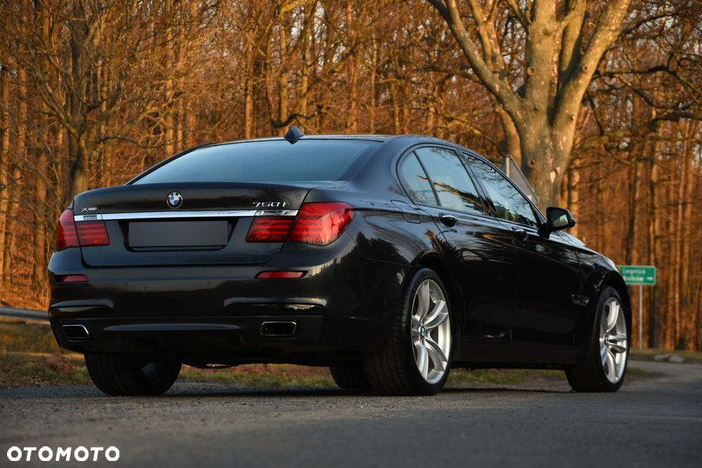 BMW Seria 7 750i xDrive Edition Exclusive - 10