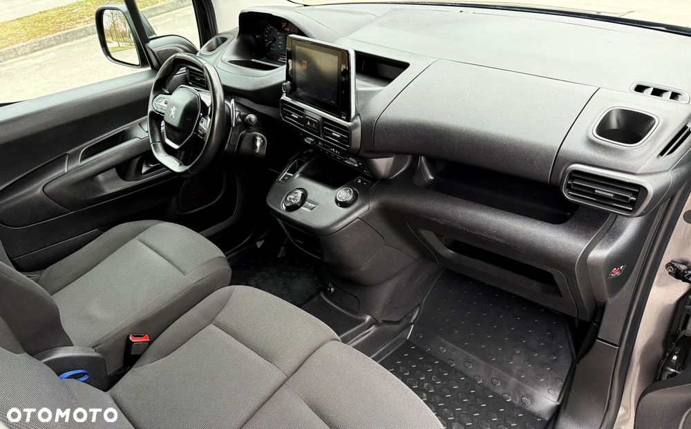 Peugeot Partner 1.5 130KM Automat 3 Osobwy Salon Polska Bezwypadkowy FVAT23% - 34