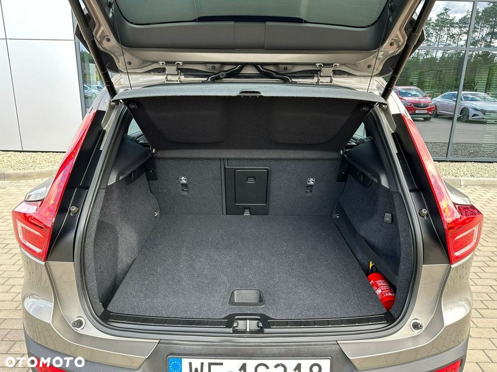 Volvo XC 40 T3 Geartronic Momentum - 31