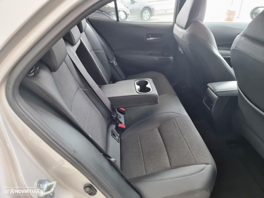 Toyota Corolla 1.8 Hybrid Comfort+P.Sport - 35