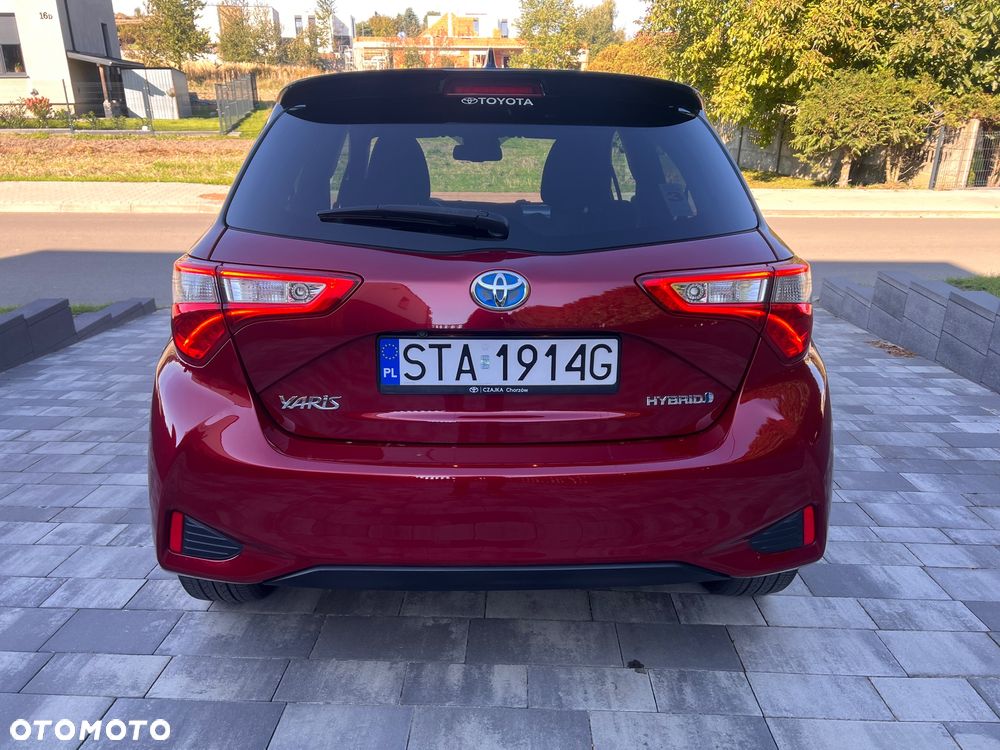 Toyota Yaris Hybrid 100 Selection - 7