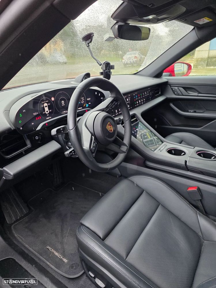 Porsche Taycan Bateria Performance Plus - 18