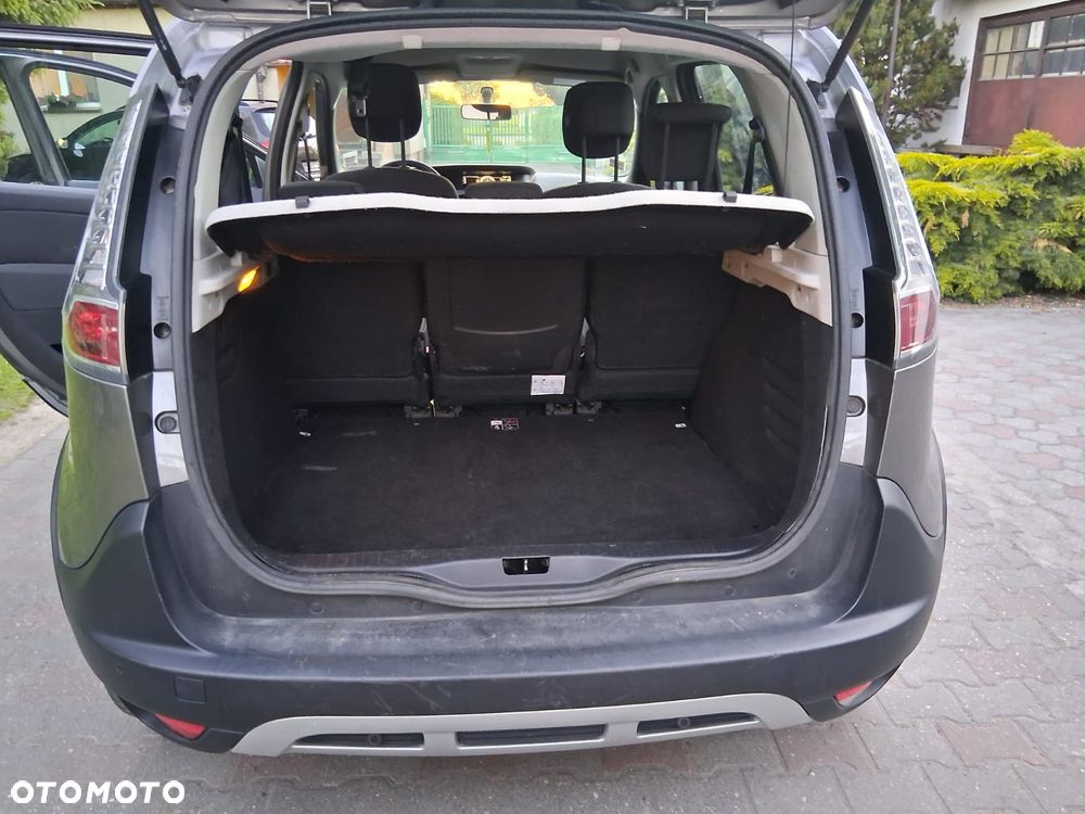 Renault Scenic dCi 110 Xmod Paris - 10
