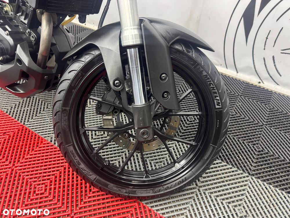 Yamaha MT - 36