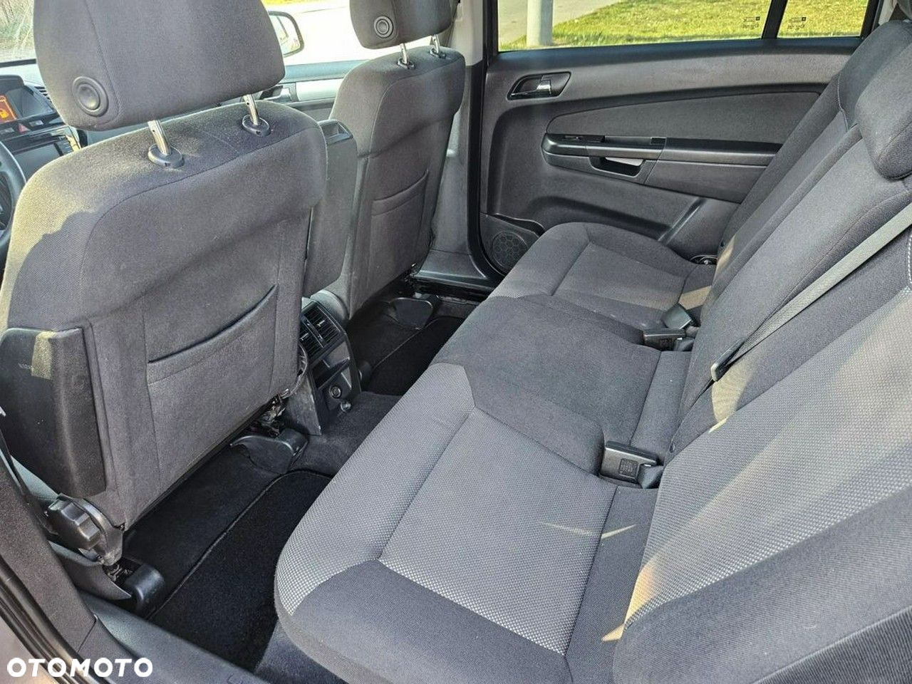 Opel Zafira 1.7 CDTI - 9