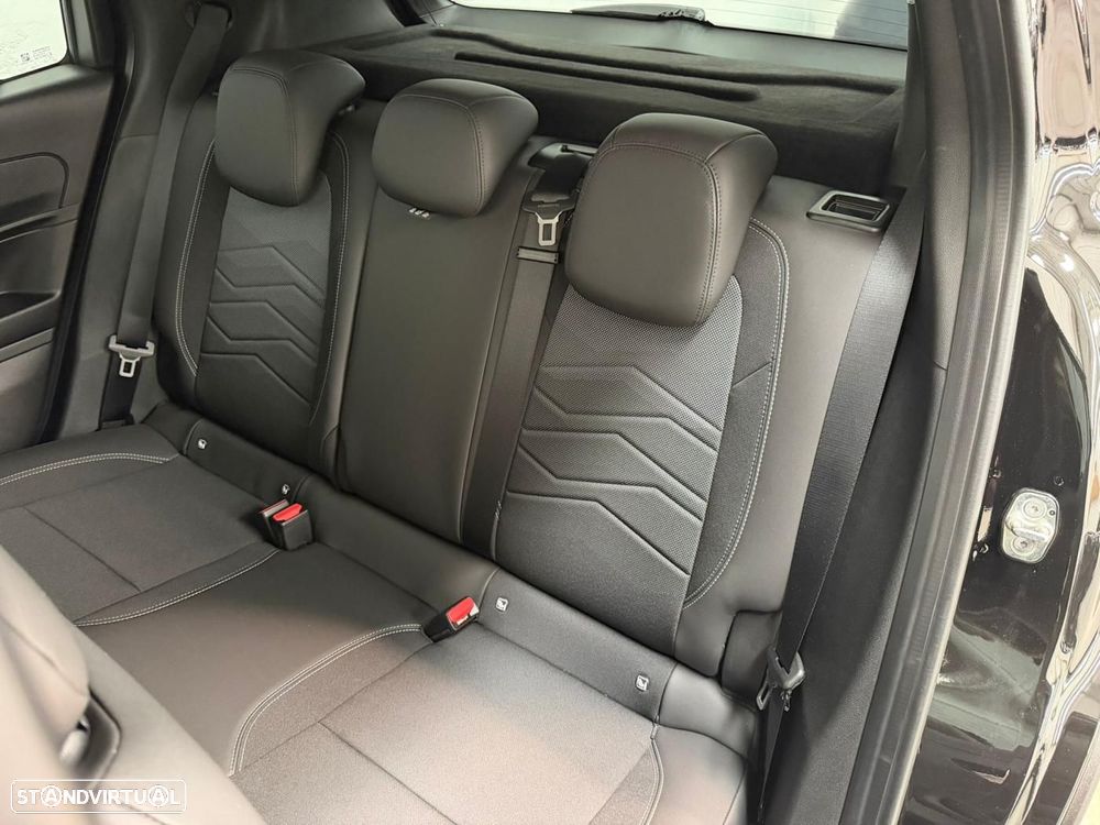 Jeep Avenger 54 kWh Black Edition - 41