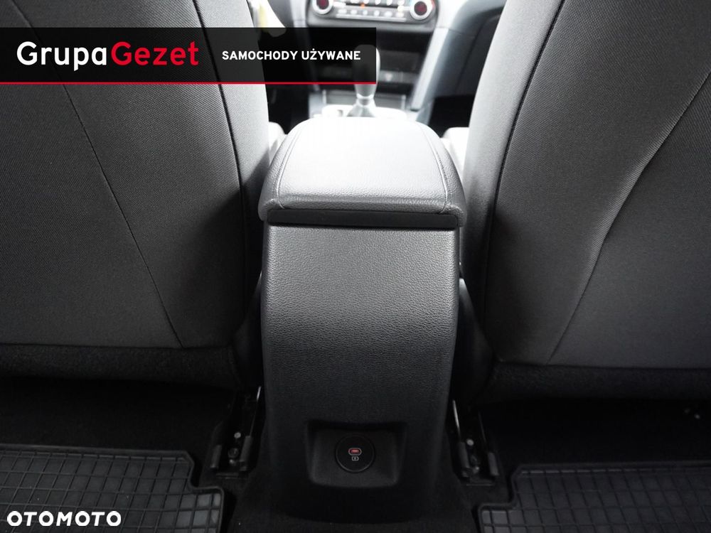 Kia XCeed 1.5 T-GDI M - 32