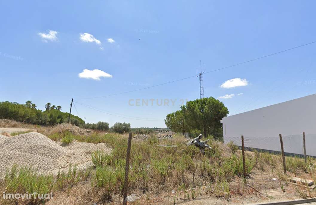 Terreno Urbano com 2.500 m², capacidade construção de 1.500m2, habitac - Grande imagem: 3/10