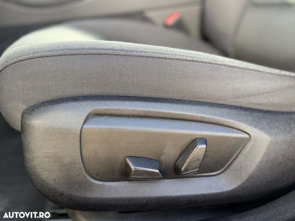 BMW Seria 5 520d xDrive Aut. - 12