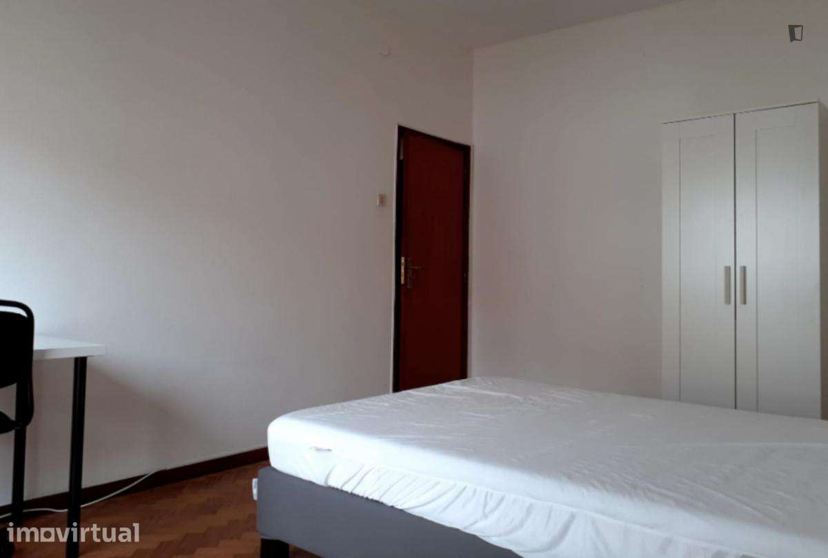Apartamento com 3 quartos - localizado em Cedofeita Porto - Grande imagem: 2/15