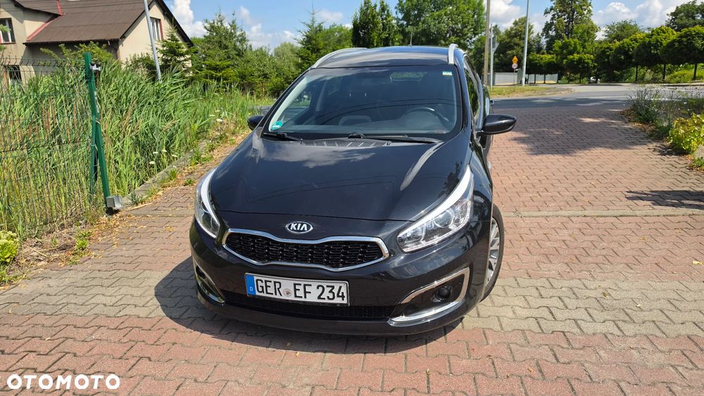 Kia Ceed 1.6 GDI Dream Team Edition - 31