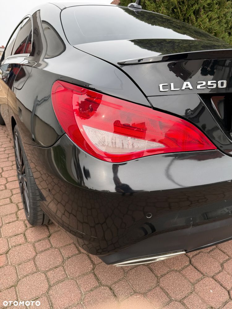 Mercedes-Benz CLA 250 7G-DCT Sport - 35