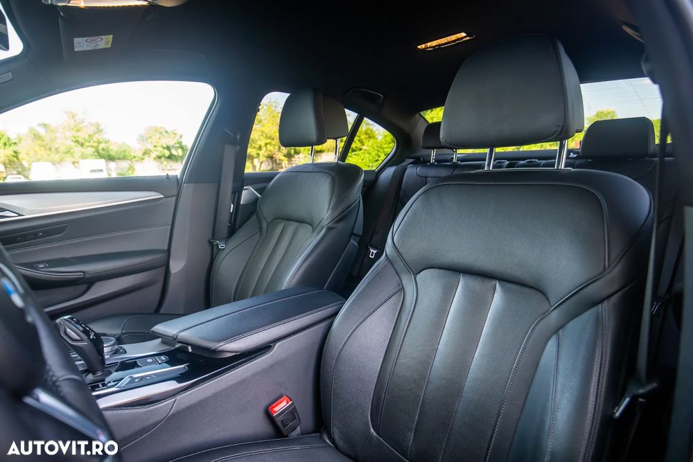 BMW Seria 5 530i xDrive AT - 7