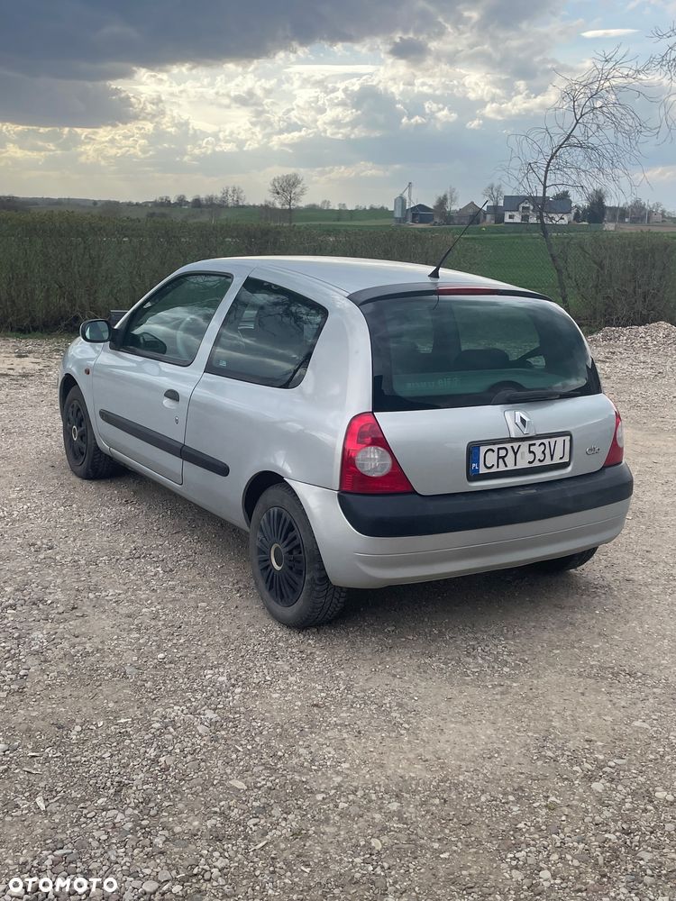 Renault Clio 1.2 Authentique - 4