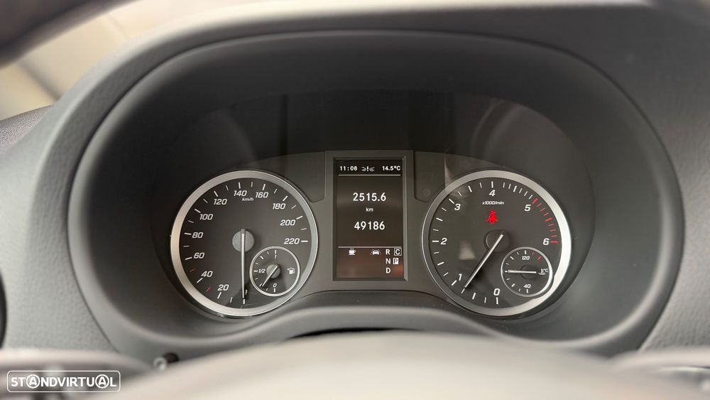 Mercedes-Benz Vito Tourer Longa Aut. SELECT - 29