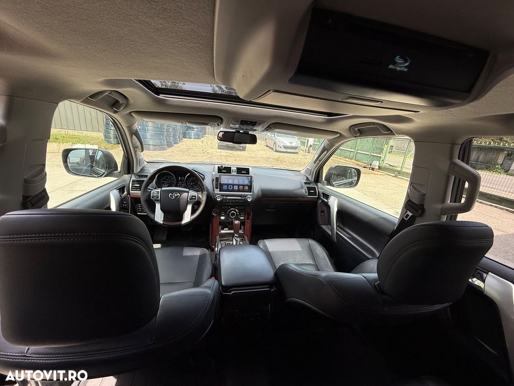 Toyota Land Cruiser 3.0l Turbo D-4D Aut. AVS 7 Locuri Luxury - 12
