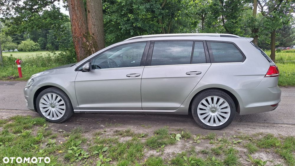 Volkswagen Golf 2.0 TDI SCR Highline - 11