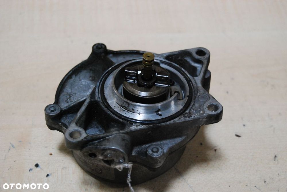 POMPA VACUM 057145100C AUDI A4 B6 2.5 TDI 01T038056 A6 C5 - 5