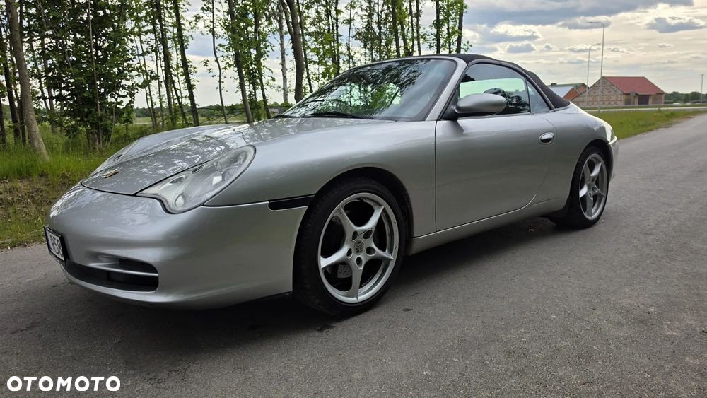 Porsche 911 Carrera - 12