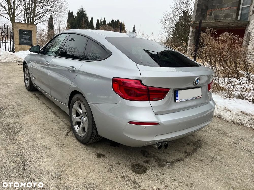 BMW 3GT 320i - 5
