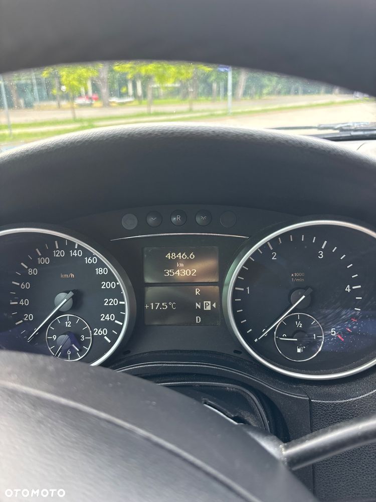 Mercedes-Benz ML - 10