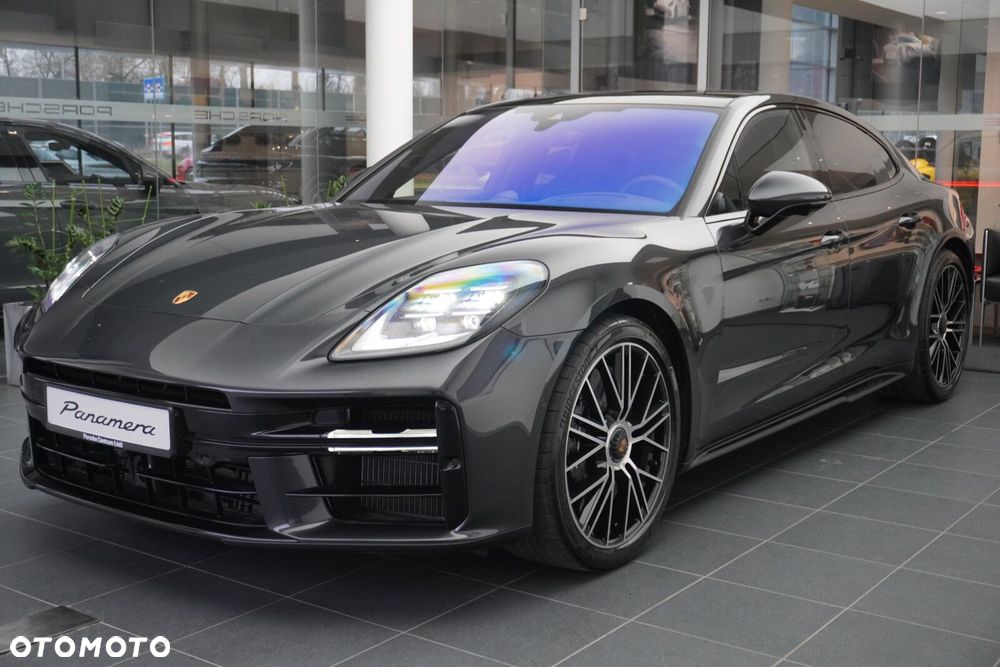 Porsche Panamera GTS - 4
