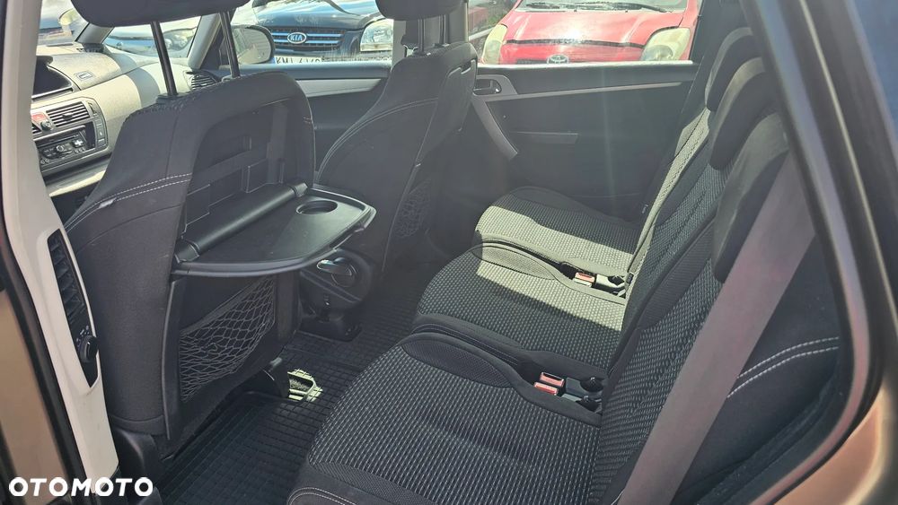 Citroën C4 Picasso - 11