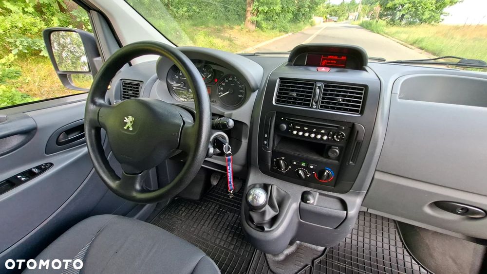 Peugeot EXPERT - 23