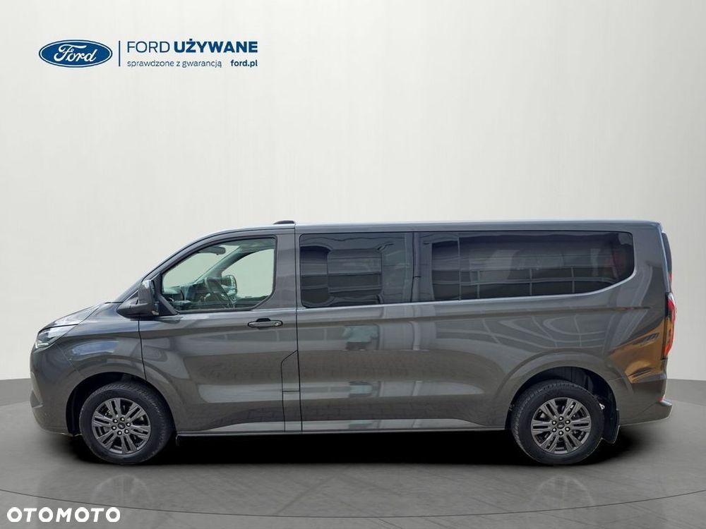 Ford Tourneo Custom - 13