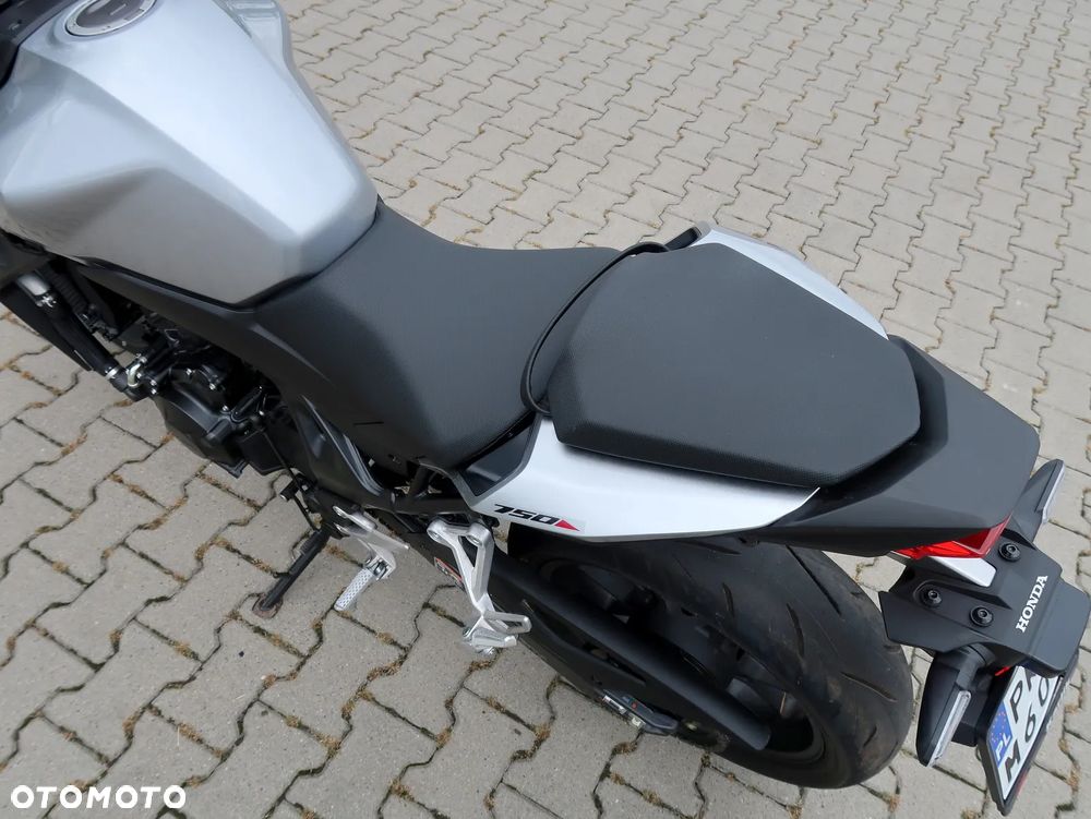 Honda CB - 19