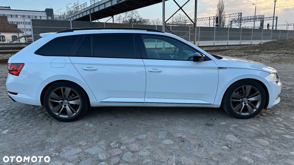 Skoda Superb 2.0 TSI Sportline DSG - 5