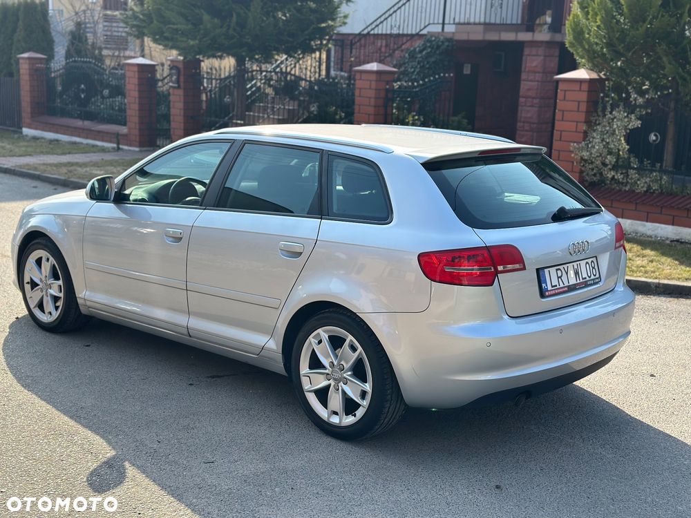 Audi A3 Sportback 1.6 TDI DPF S line Sportpaket - 5
